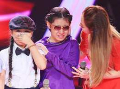 Giọng hát Việt nhí: Ngọc Anh khiếm thị khóc nức nở