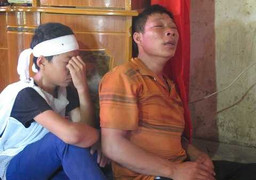 Đau xót 3 đứa trẻ mất mạng khi mò ngao, bắt ốc giúp gia đình