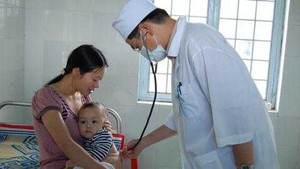 Kỷ luật bác sĩ từ chối làm 'quan to': Có gì đó bất thường?