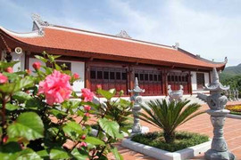 Sốt 'mốt' mua đất nghĩa trang báo hiếu cha mẹ dịp Lễ Vu lan