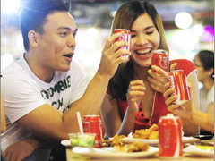 Giải mã hiện tượng săn tìm lon Coca-Cola in tên người dùng