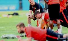 Van Gaal dùng 'bàn tay sắt', sớm thải loại 'sao xịt' Man Utd