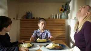 Khi mẹ 'chơi khăm' lại đám con cái nghịch ngầm