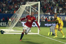 Rooney tỏa sáng, Man Utd ngược dòng hạ gục Liverpool