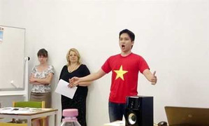 9X Việt hát 'Tổ Quốc tôi' bằng tiếng Hungary gây sốt