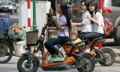 Hiểm họa xe máy điện: Giật mình con số từ cảnh sát