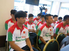 U19 Việt Nam tới Brunei sau chuyến bay 'hành xác'