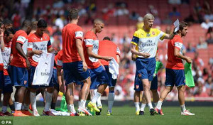 Bốc thăm play-off Champions League: Arsenal gặp may, Napoli khốn khổ