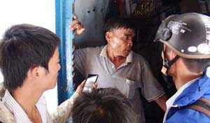 Gia cảnh cặp tình nhân bày trò bắt 'con tin'