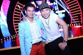 Trấn Thành lại chọc ghẹo Xuân Bắc và John Huy Trần