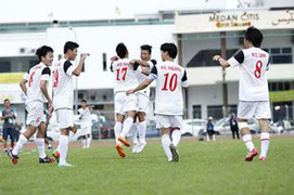 Công Phượng lập công, U19 Việt Nam vùi dập U21 Singapore