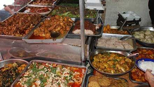 Hãi hùng những suất cơm bình dân siêu bẩn