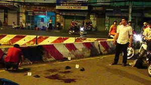 Đang phát cơm từ thiện, người đàn ông bị đâm chết