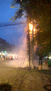 Cột điện cháy đùng đùng trên phố Hà Nội