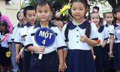 Chấm điểm bằng lời, giáo viên than khổ