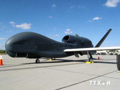 Nhật Bản mua 3 máy bay không người lái Global Hawk