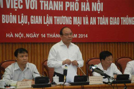 Phó Thủ tướng: Nhiều trường hợp cán bộ làm ngơ cho kẻ buôn lậu