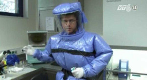 Việt Nam chưa đủ năng lực xét nghiệm virus Ebola