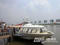 Tàu cánh ngầm được hoạt động: Doanh nghiệp nửa mừng, nửa lo