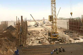 Doanh thu giảm mạnh, khéo co kéo, Vinaconex vẫn lãi lớn