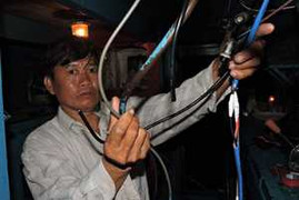 Tàu cá Lý Sơn lại bị Trung Quốc đập phá cướp tài sản