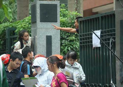 Hàng nghìn lao động công sở Hà Nội có thể mất việc