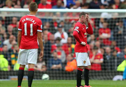 Man Utd xuống dốc, Rooney bị chê tới tấp