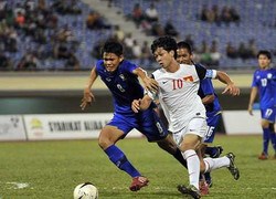 Clip: Pha solo như chỗ không người của Công Phượng