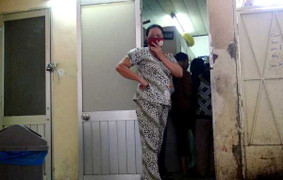 Bệnh viện công tận thu cả tiền điều hòa, toilet