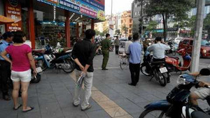 Giết người táo tợn trên vỉa hè Hà Nội