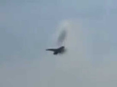 Clip: Máy bay chiến đấu F18 phá vỡ hàng rào âm thanh