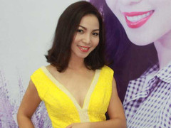 Khánh Loan từng dừng sự nghiệp để chăm sóc cha