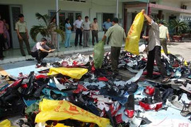 Để xảy ra buôn lậu, ai chịu trách nhiệm?