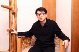 Thành Long bỏ lại con trai ở Bắc Kinh