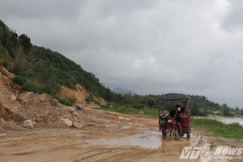 Đường 'giời hành' ở Quan Lạn: Chủ đầu tư yếu kém, khách du lịch bỏ chạy