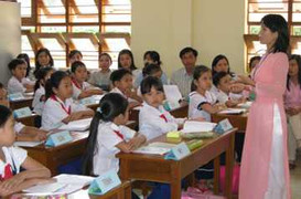 149 giáo viên ra đi, không biết ngày về