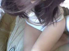 Kéo bé gái vào nhà tắm giở trò đồi bại