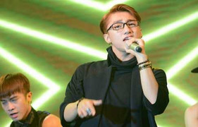 Sơn Tùng M-TP kể về nụ hôn đầu đời