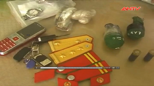 Clip: Dùng vũ khí 'nóng' chống trả công an