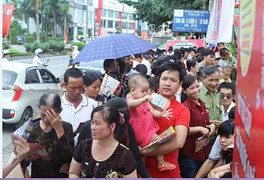 Chen chân “săn” hàng điện máy khuyến mại khủng dịp Quốc Khánh