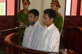 Kẻ sát hại 5 phu trầm xin giảm án