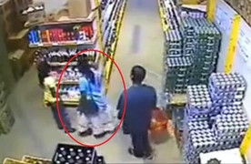 Thiếu nữ trộm két nước ngọt giấu dưới váy