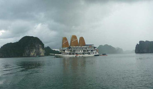 Báo Nga: VN là điểm đến an toàn, thân thiện và hấp dẫn