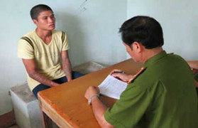 Băng nhóm trộm ô tô dùng lựu đạn chống công an