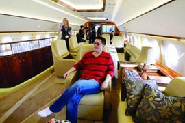 Mốt siêu giàu: Qua Mỹ sinh con, mua biệt thự để dành