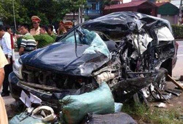 Trung tướng công an tử nạn: Tạm giữ hình sự tài xế xe khách