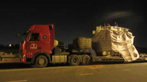 Bắt được xe 'siêu khủng' trốn trạm cân