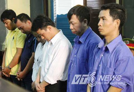 Chủ 'tập đoàn' massage kích dục nằng nặc chối tội tại tòa