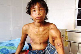 Người ta cho Hào Anh tiền, mà quên dạy em tử tế