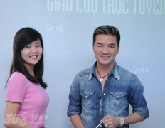 Đang giao lưu trực tuyến với ca sỹ Đàm Vĩnh Hưng